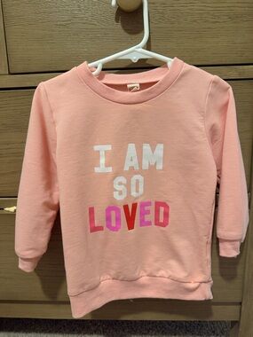 Source Unknown Pink 'I AM SO LOVED' Kids Sweatshirt